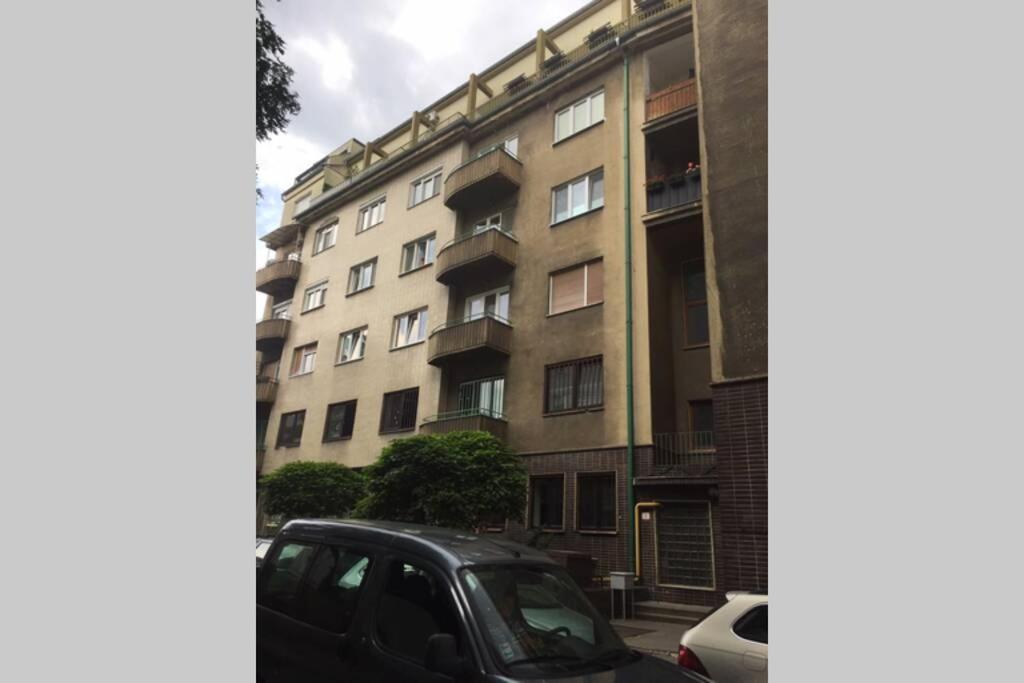 A Cosy Studio In The City Centre Bratislava Exteriör bild